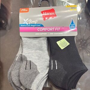 Hanes Men's Comfort Fit Socks - Black and Gray
